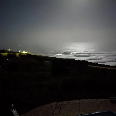 Ocean View In * ナザレ